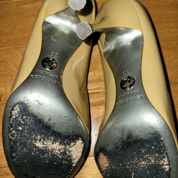 Dolce and Gabbaba pumps - Picture 5 of 6